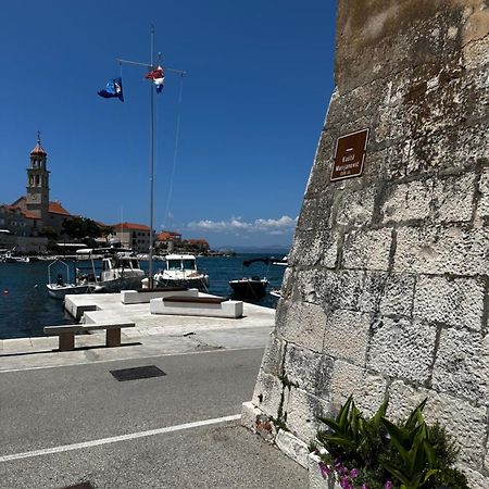 Castel Nonna Franka Appartement Sutivan Buitenkant foto