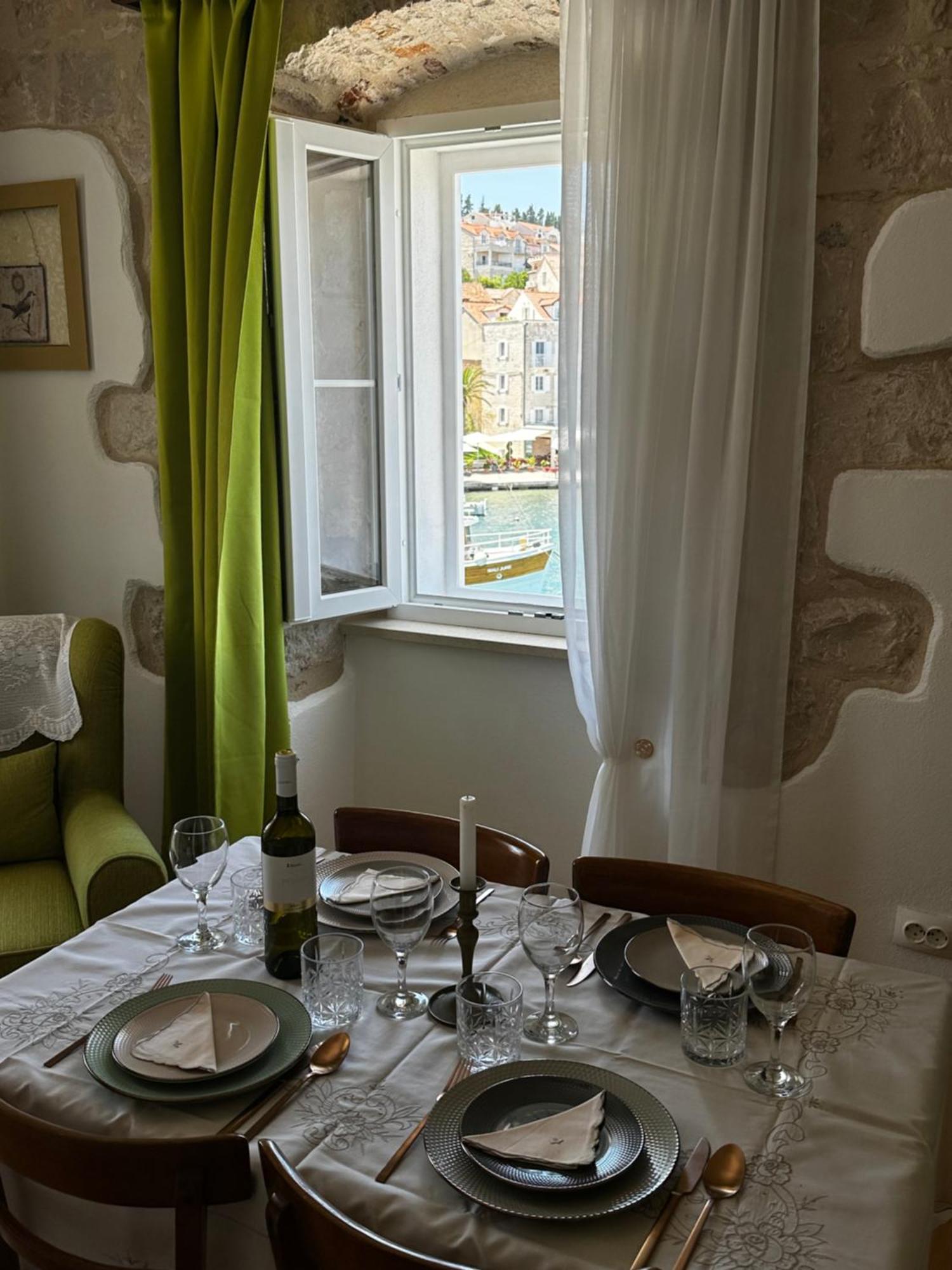 Castel Nonna Franka Appartement Sutivan Buitenkant foto