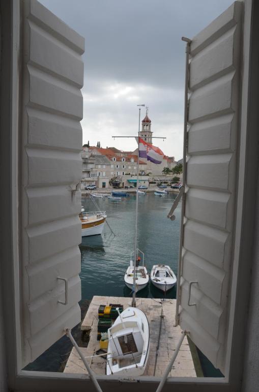 Castel Nonna Franka Appartement Sutivan Kamer foto