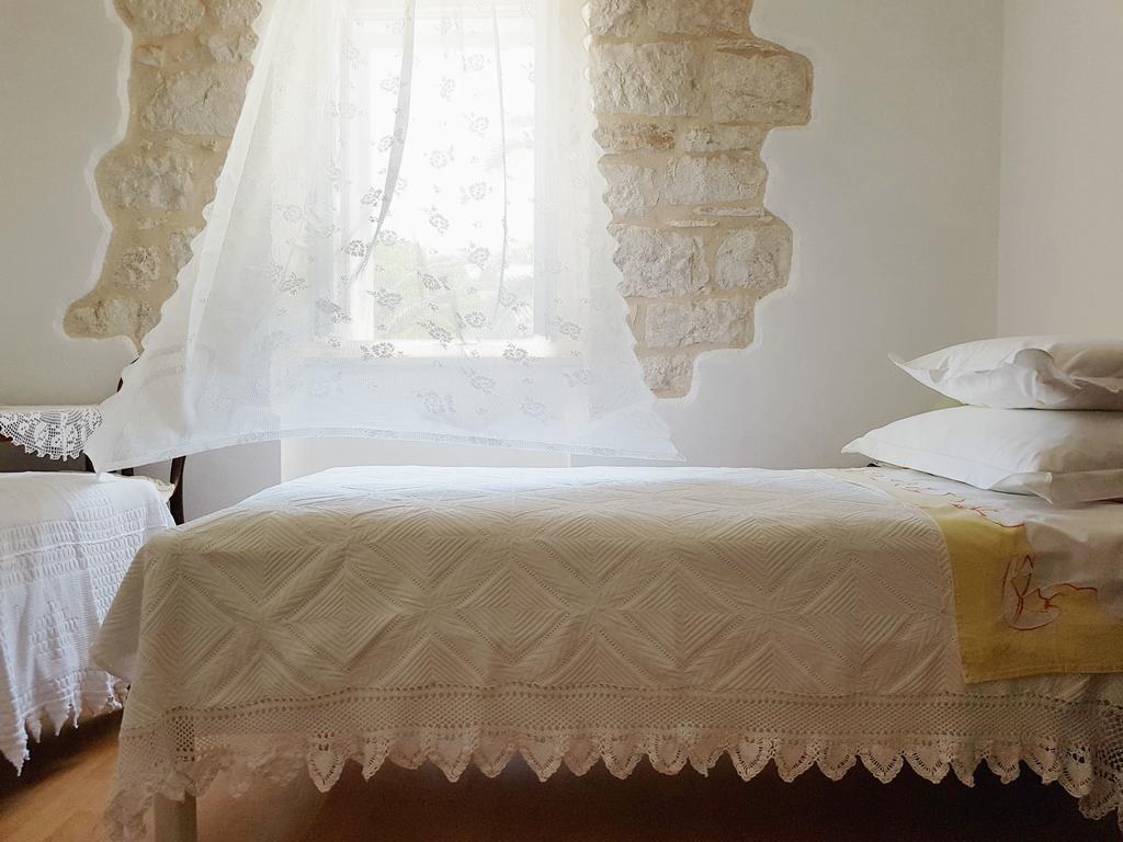 Castel Nonna Franka Appartement Sutivan Buitenkant foto