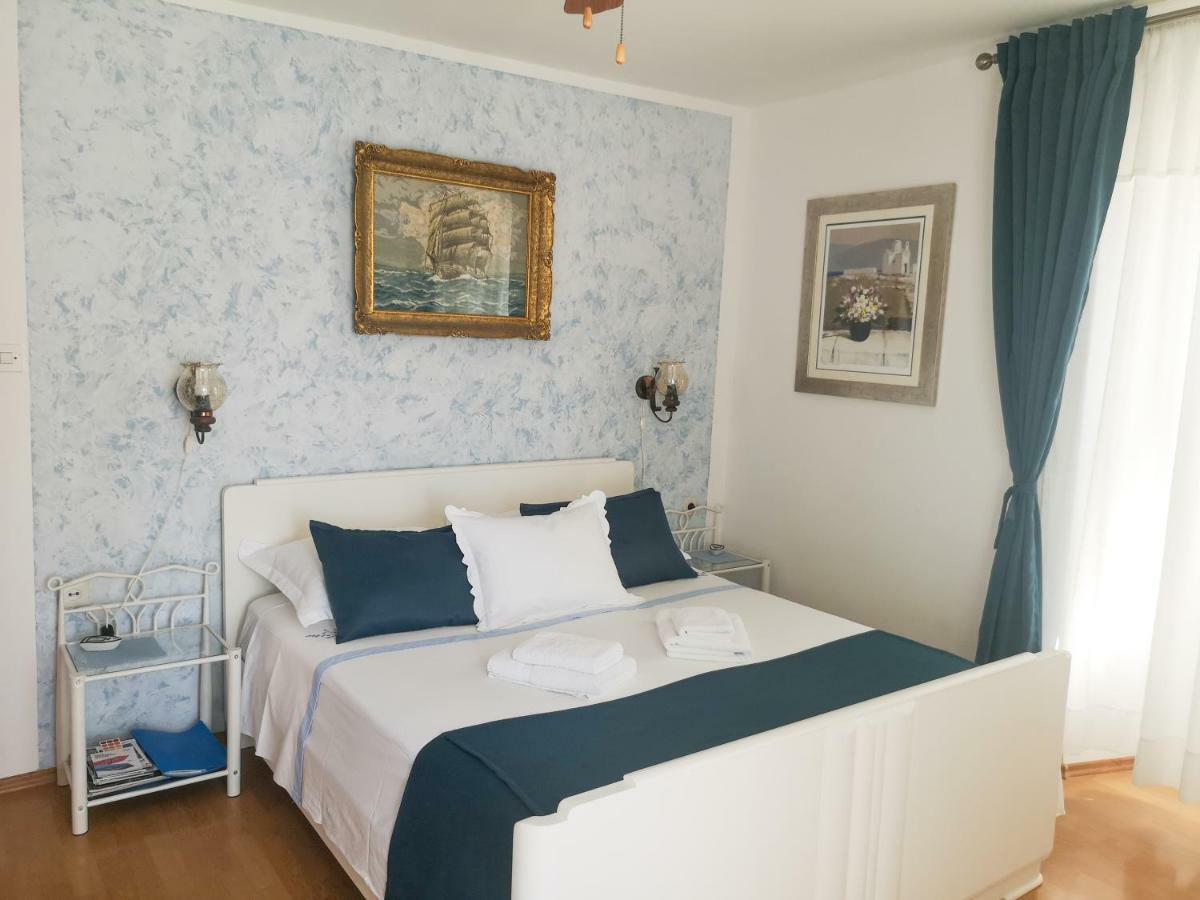 Castel Nonna Franka Appartement Sutivan Buitenkant foto