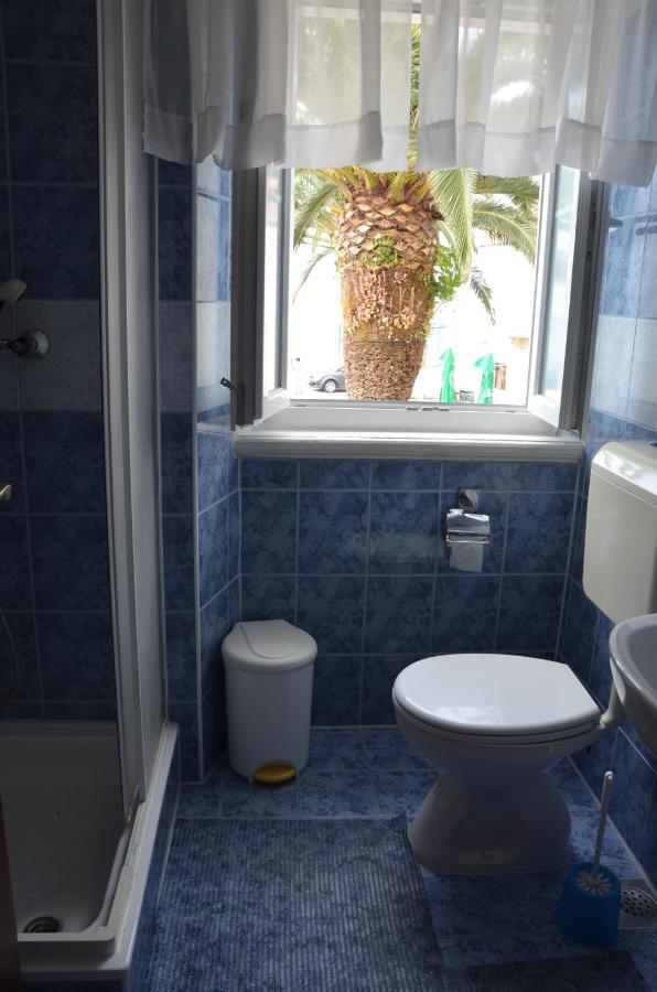 Castel Nonna Franka Appartement Sutivan Kamer foto